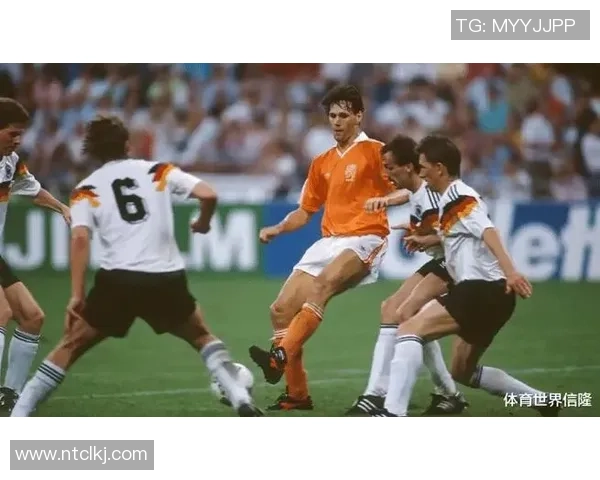 从技术到艺术全面解析当代足球球星独特踢法与风格演变