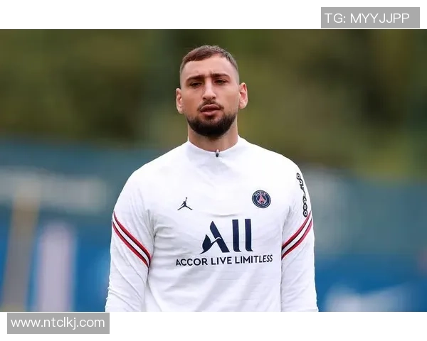 足球星耳钻引领时尚潮流 融合运动与奢华展现个性魅力 足球星耳钻引领时尚潮流 融合运动与奢华展现个性魅力