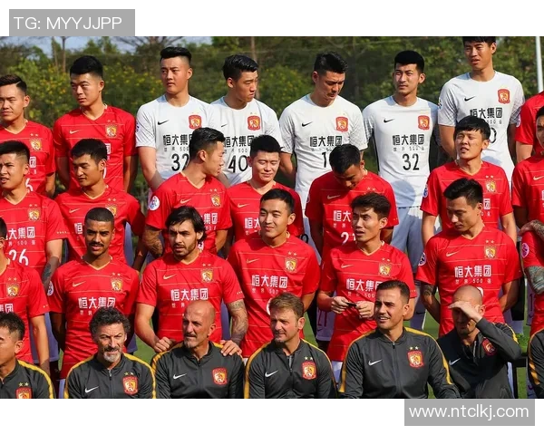 恒大足球高光时期明星球员回顾与成就分析 恒大足球高光时期明星球员回顾与成就分析