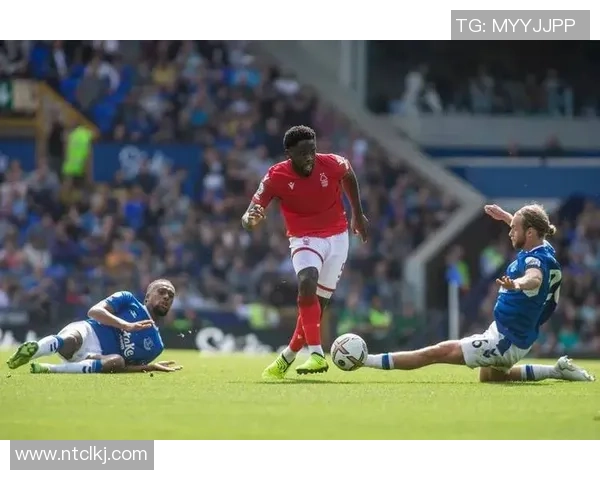 洛杉矶足球明星崛起：聚焦城市足球发展与球员成长之路